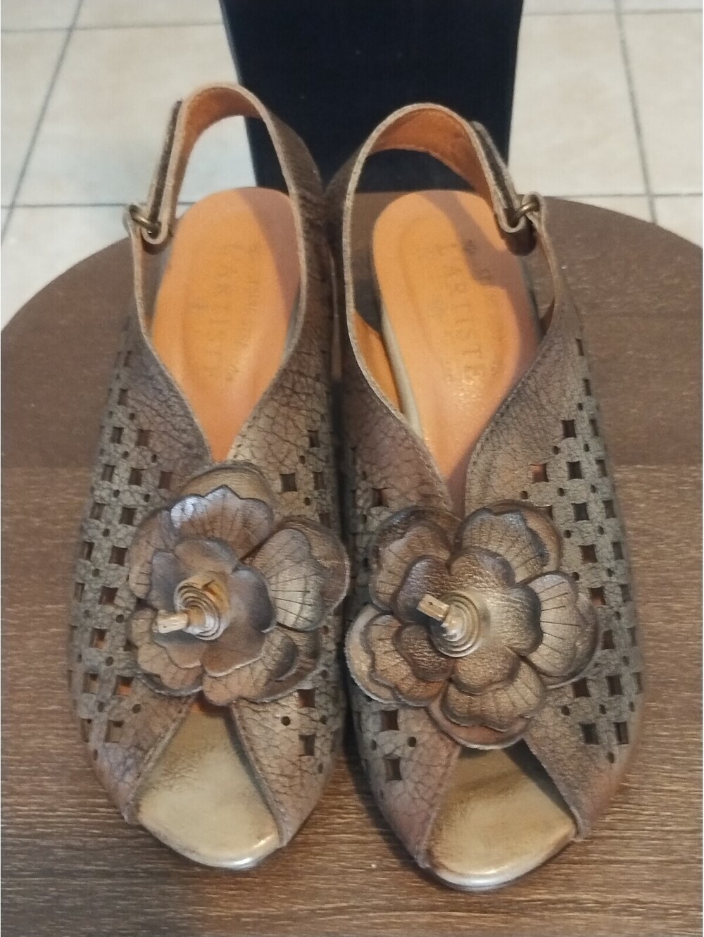 L'Artiste open toe Brown Floral Lovella genuine leather heel slingbacks EUR 39/8